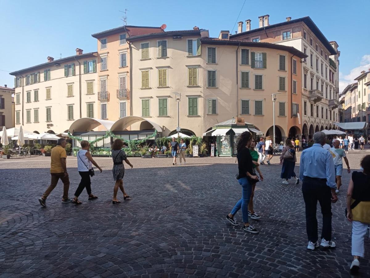"A Casa Di Giacomo" Luxury Rooms Con Aria Condizionata ベルガモ エクステリア 写真